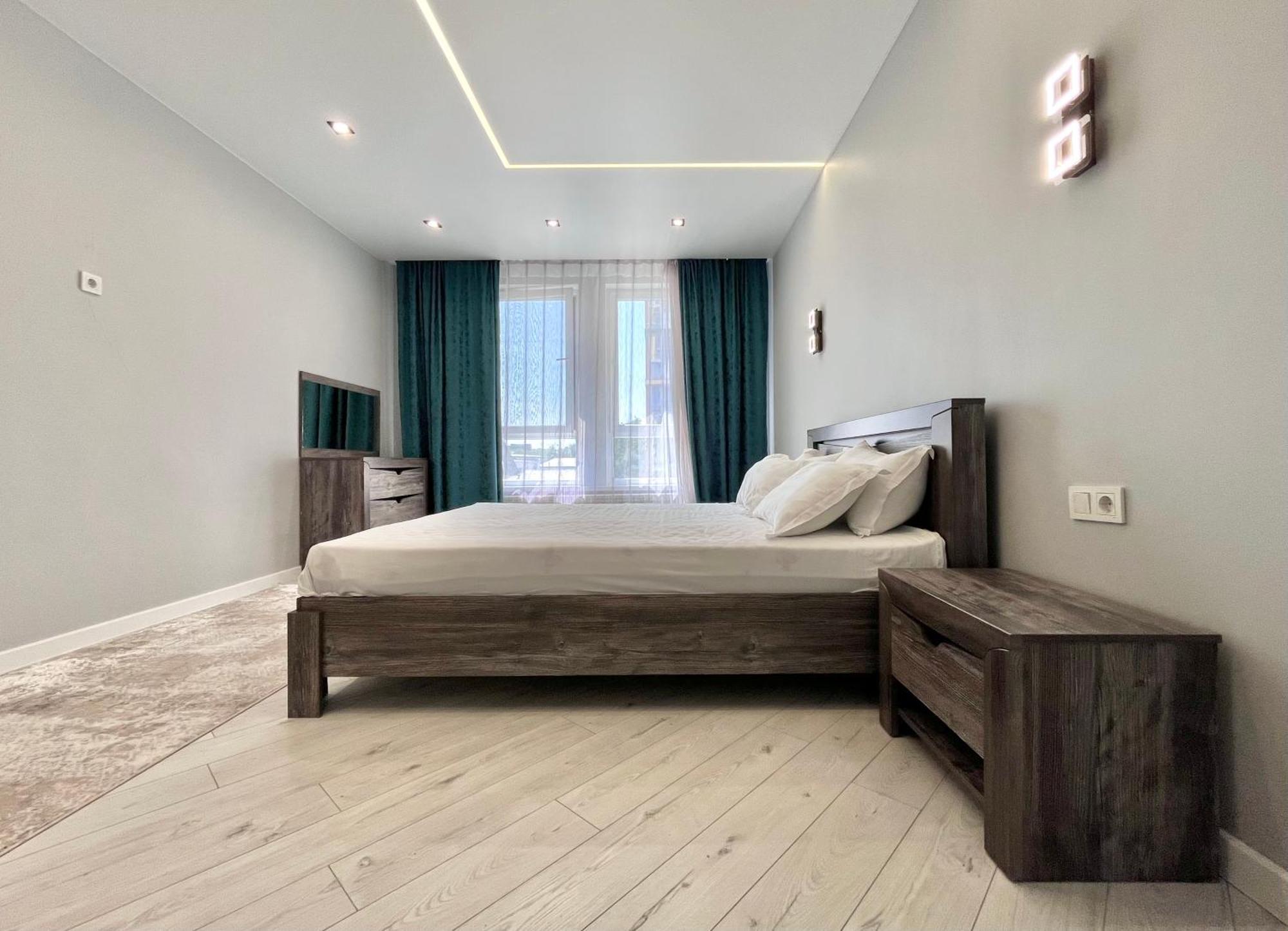 Spacious Design Raimbek4 Residence, Next To Metro & Drinking Water As A Gift * Almaty