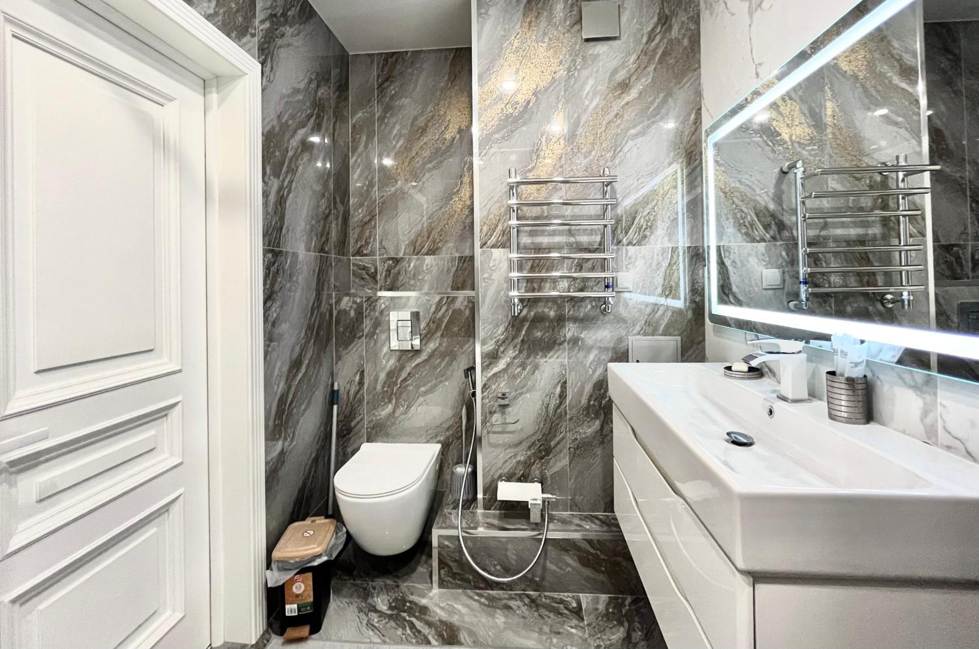 Spacious Design Raimbek4 Residence, Next To Metro & Drinking Water As A Gift Apartment Almaty